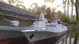 200 055型導(dǎo)彈驅(qū)逐艦下水耐久穩(wěn)定性測試與水冷排水系統(tǒng)分析